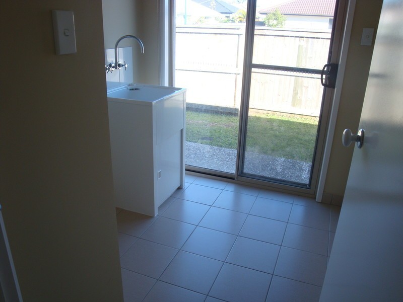 2 Silvereye Street, Sippy Downs QLD 4556