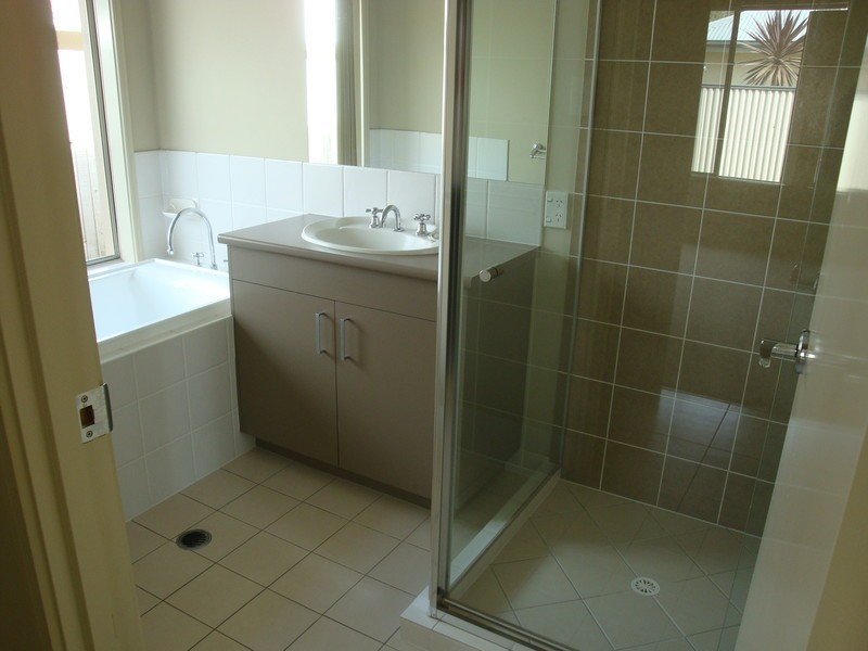 252 University Way, Sippy Downs QLD 4556