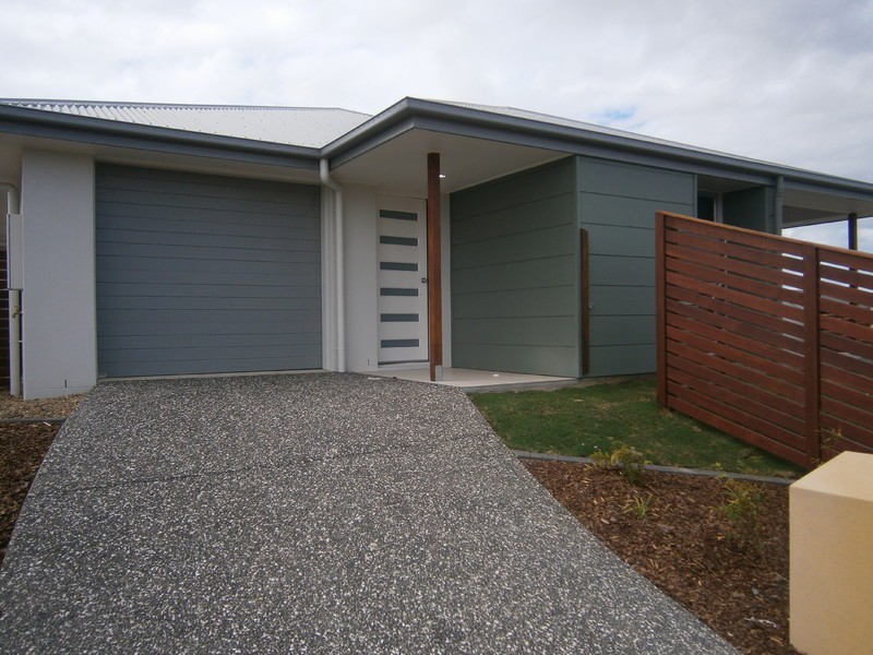 2 Henning Street, Meridan Plains QLD 4551