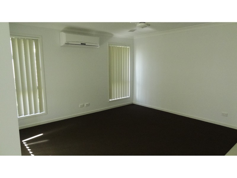 7 Elgans Parade, Rural View QLD 4740