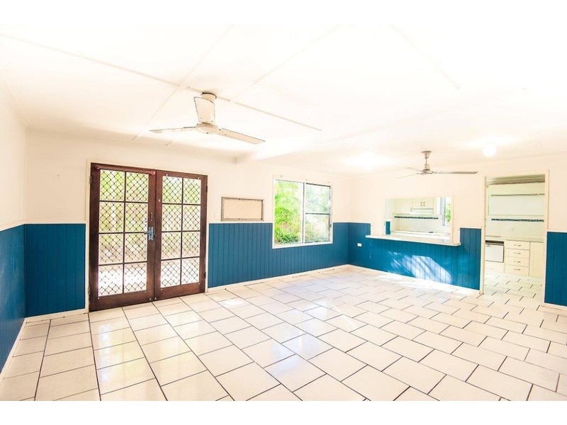 5 Downie Avenue, Bucasia QLD 4750