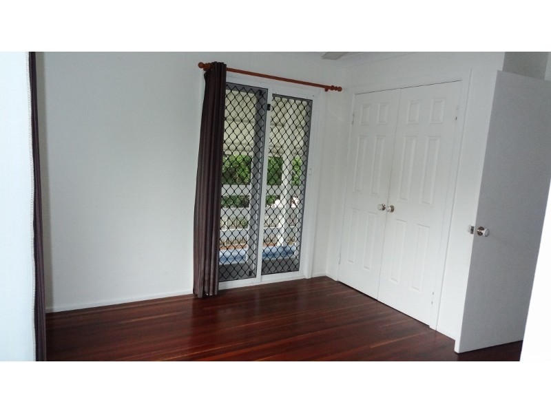 84 Waverley Street, Bucasia QLD 4750