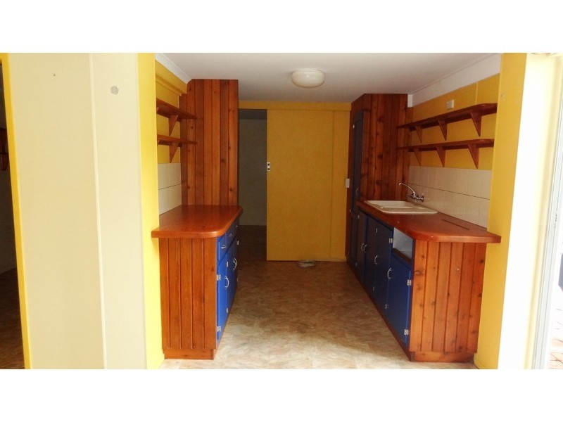 84 Waverley Street, Bucasia QLD 4750