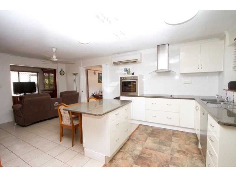 37 Edmonds Street, Bucasia QLD 4750