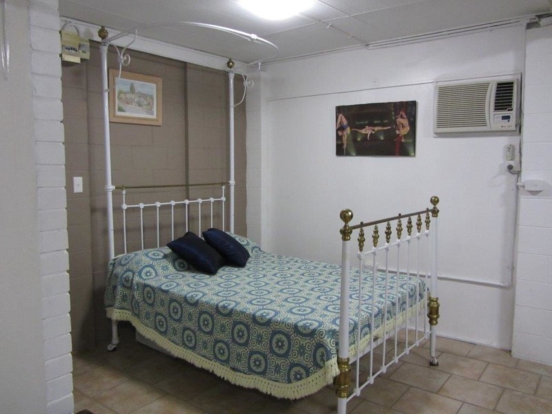 37 Edmonds Street, Bucasia QLD 4750