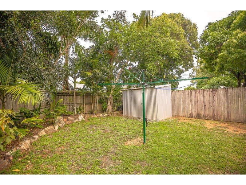 37 Edmonds Street, Bucasia QLD 4750