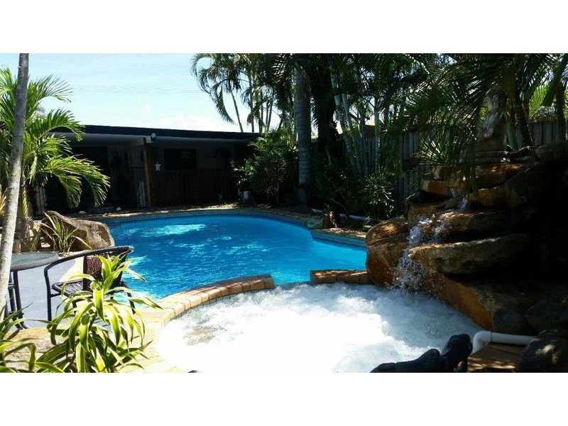 40 Shoal Point Road, Bucasia QLD 4750
