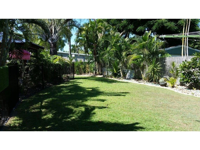 40 Shoal Point Road, Bucasia QLD 4750