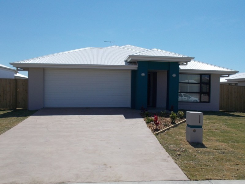 52 Commander Parade, Bucasia QLD 4750