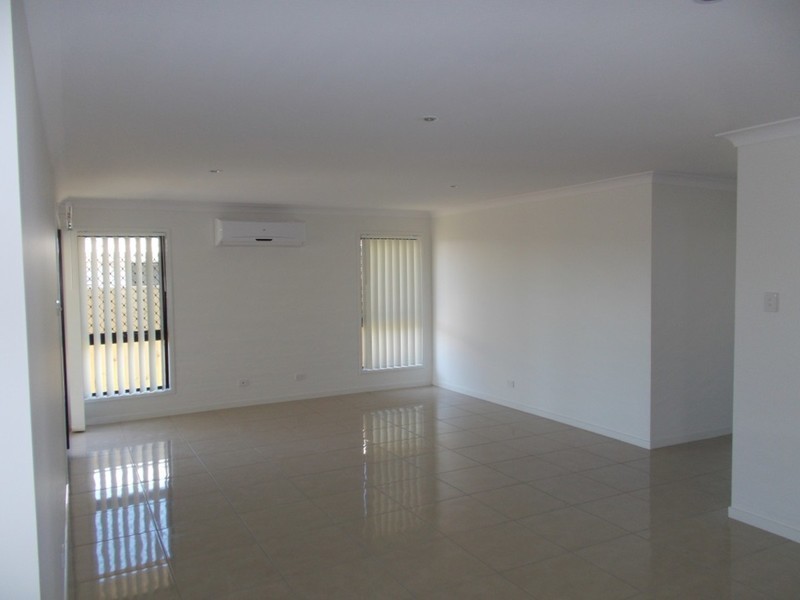 52 Commander Parade, Bucasia QLD 4750