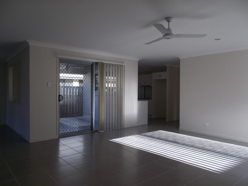 69 Newport Parade, Blacks Beach QLD 4740