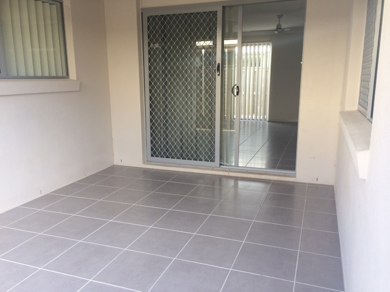 69 Newport Parade, Blacks Beach QLD 4740