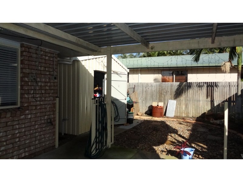 2 Michelle Crescent, Bucasia QLD 4750