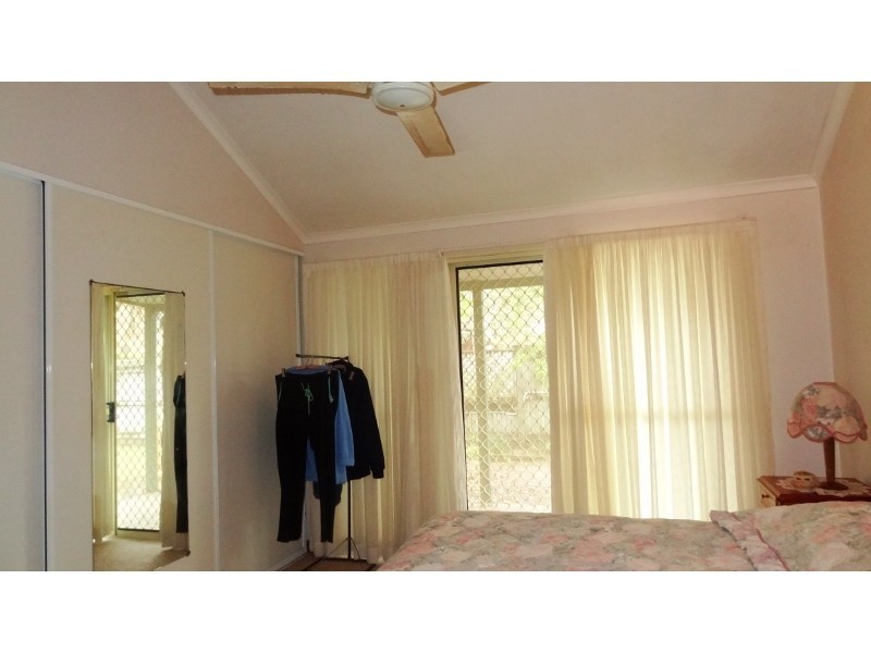 2/14 Waverley Street, Bucasia QLD 4750