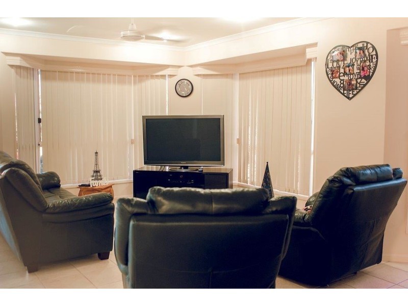 51 Marine Parade, Bucasia QLD 4750
