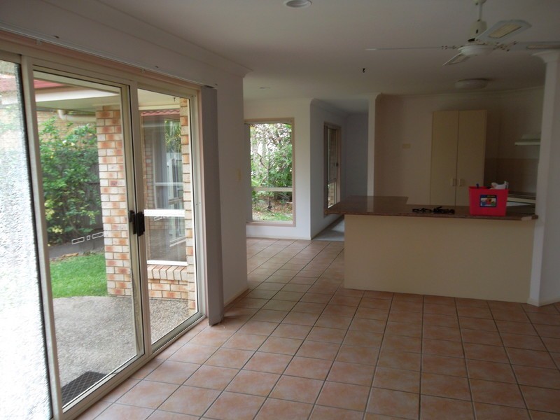 27 Beaverbrook Circuit, Sippy Downs QLD 4556