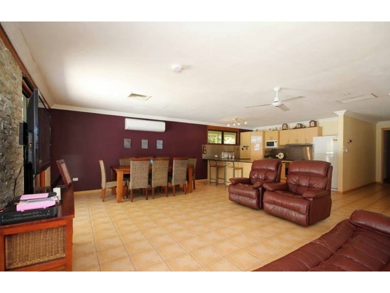 1233 Steve Irwin Way, Beerwah QLD 4519