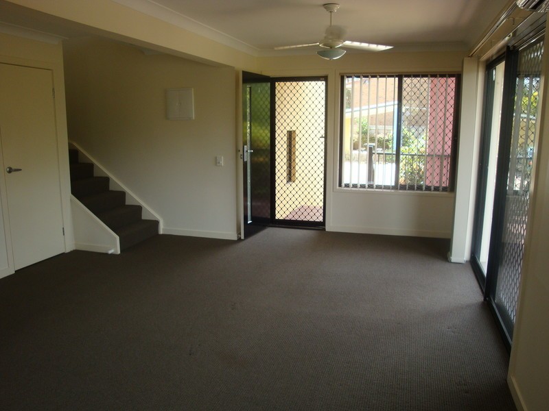 2/5 Mary Street, Caboolture QLD 4510