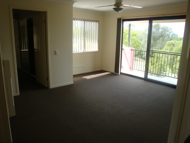 2/5 Mary Street, Caboolture QLD 4510