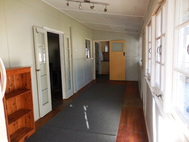 18 Gympie St South, Landsborough QLD 4550