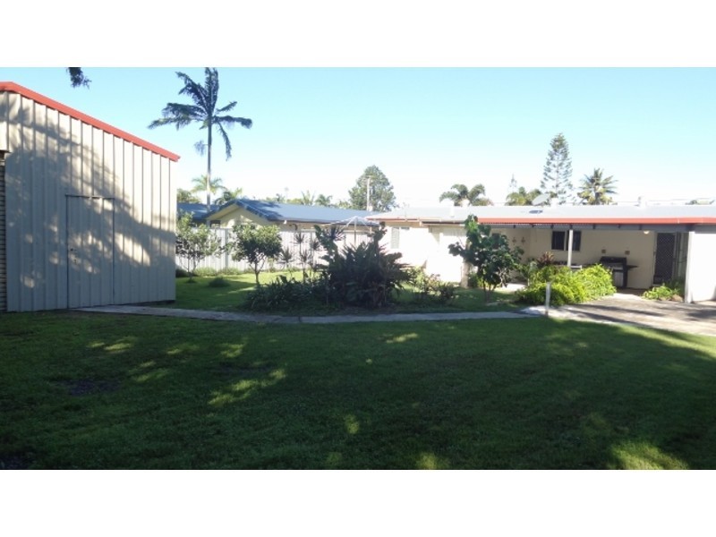 24 Downie Avenue, Bucasia QLD 4750