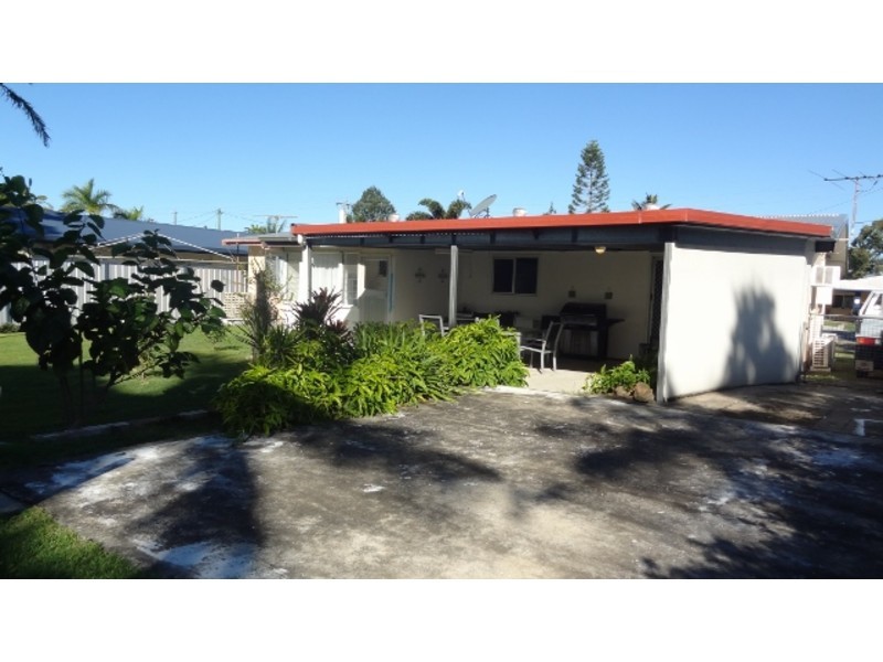24 Downie Avenue, Bucasia QLD 4750