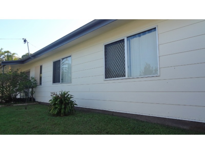 24 Downie Avenue, Bucasia QLD 4750
