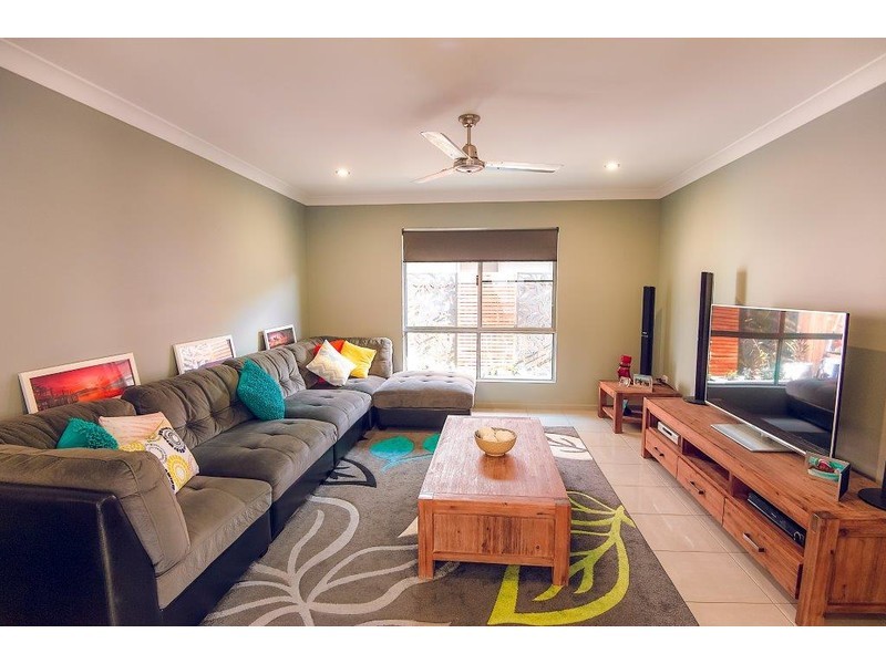 3 Majesty Street, Rural View QLD 4740