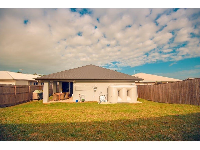 3 Majesty Street, Rural View QLD 4740