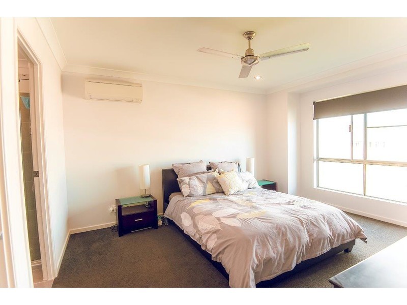 3 Majesty Street, Rural View QLD 4740