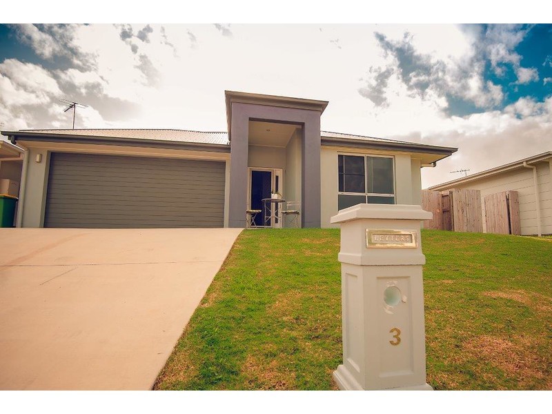 3 Majesty Street, Rural View QLD 4740