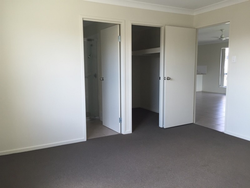 78 Scarborough Circuit, Blacks Beach QLD 4740