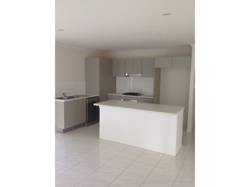 36 Haselwood Crescent, Meridan Plains QLD 4551