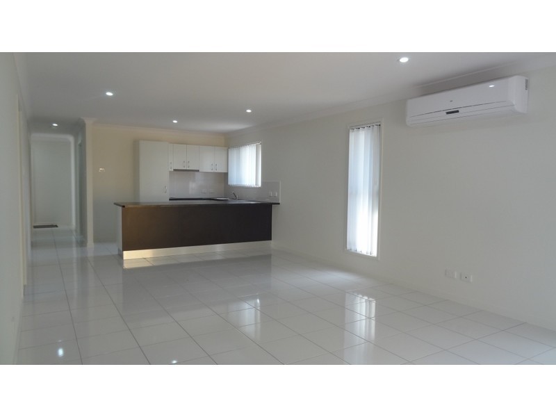 17 Warilla View, Blacks Beach QLD 4740