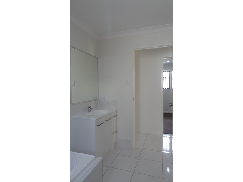 17 Warilla View, Blacks Beach QLD 4740