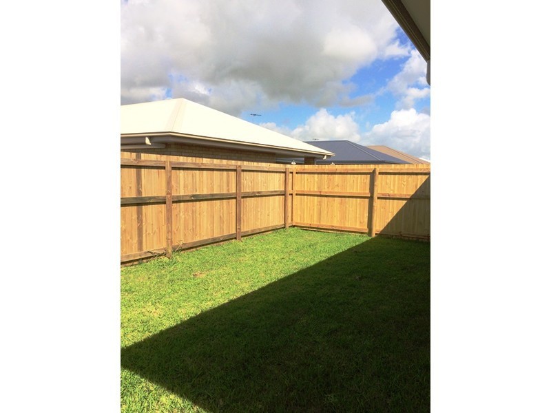 1/44 Superior Boulevard, Andergrove QLD 4740