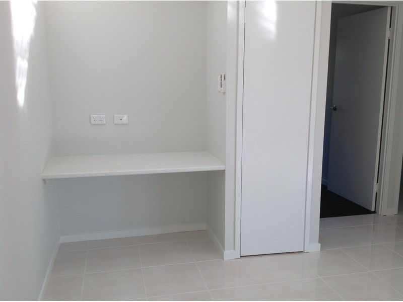 9b Lloyd Street, Beerwah QLD 4519