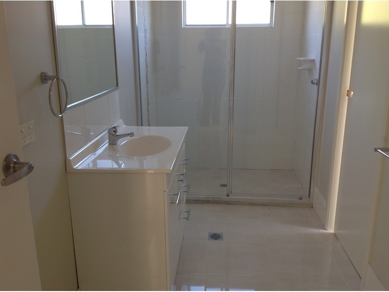 9b Lloyd Street, Beerwah QLD 4519