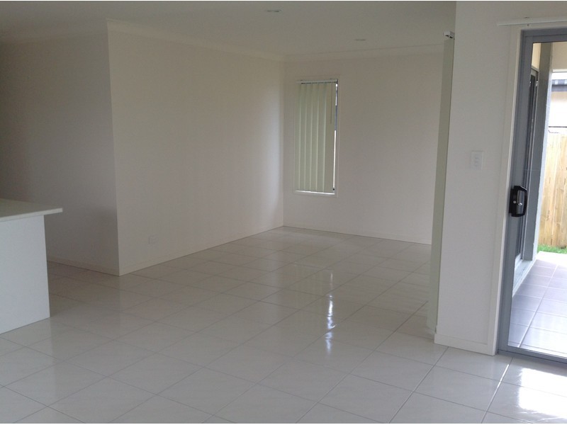 106 Creekwood Avenue, Meridan Plains QLD 4551