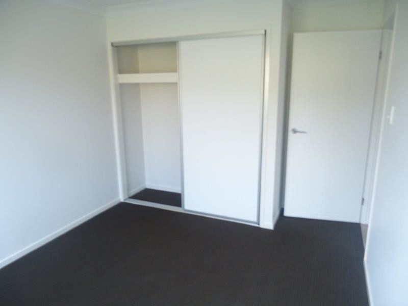 19 Halifax Place, Rural View QLD 4740