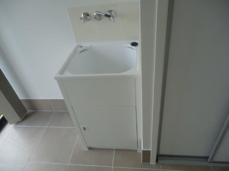 19 Halifax Place, Rural View QLD 4740