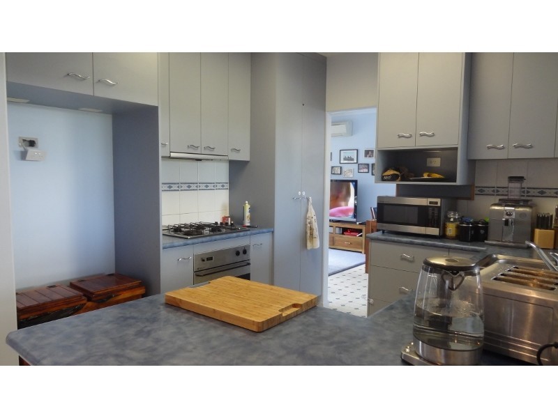 3 Lizy Street, Bucasia QLD 4750