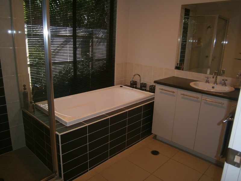 13 Red Cedar Street, Sippy Downs QLD 4556