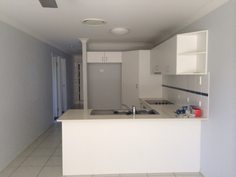 2/5 Bilgola Place, Blacks Beach QLD 4740