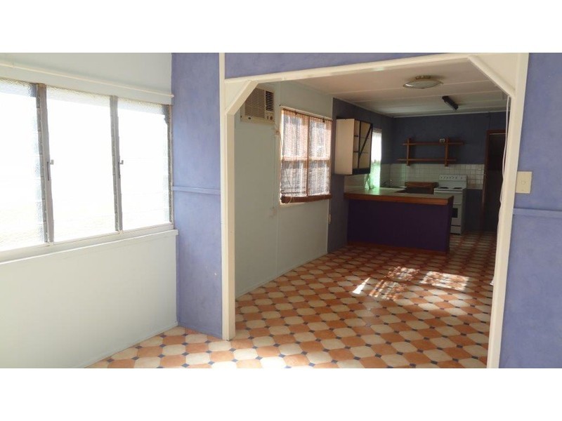 36 Waverley Street, Bucasia QLD 4750