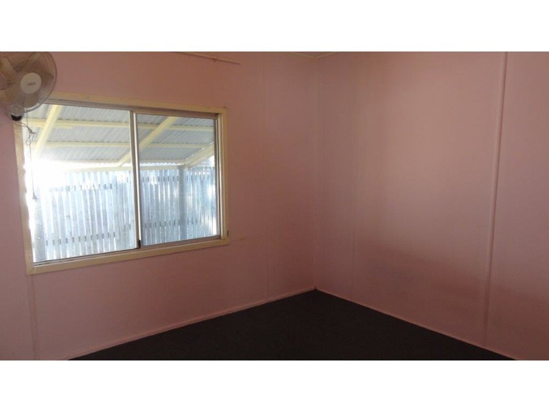 36 Waverley Street, Bucasia QLD 4750