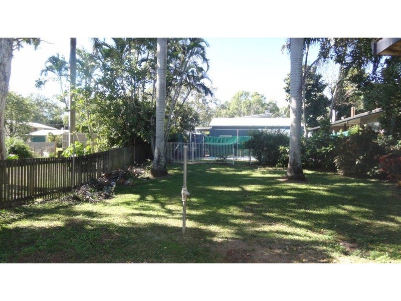 36 Waverley Street, Bucasia QLD 4750