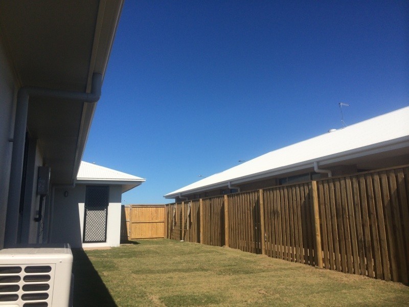 64 Commander Parade, Shoal Point QLD 4750