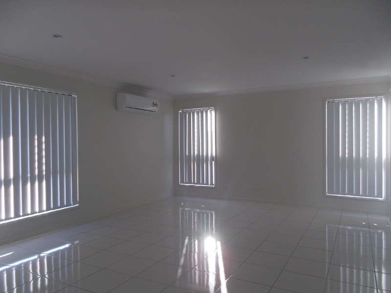 64 Commander Parade, Shoal Point QLD 4750