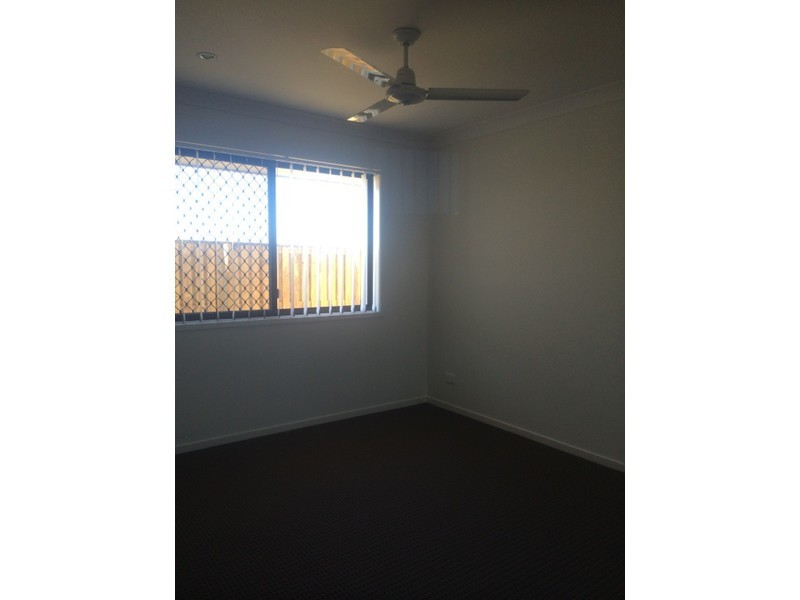 64 Commander Parade, Shoal Point QLD 4750